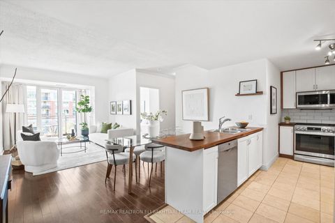 Photo 7 at 618 - 11 William Carson Crescent, Windfields, Toronto