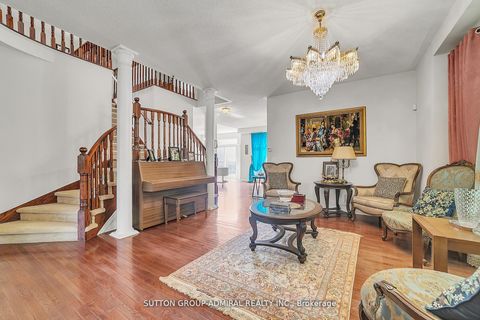 Photo 2 at 70 Blackforest Drive, Oak Ridges, Richmond Hill