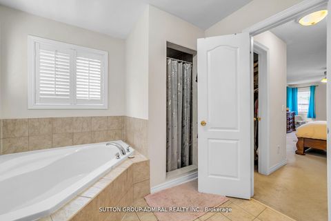 Photo 18 at 70 Blackforest Drive, Oak Ridges, Richmond Hill