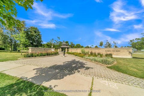 Photo 29 at 70 Blackforest Drive, Oak Ridges, Richmond Hill