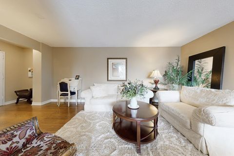 Photo 6 at 210 - 10 Muirhead Road, Pleasant View, Toronto