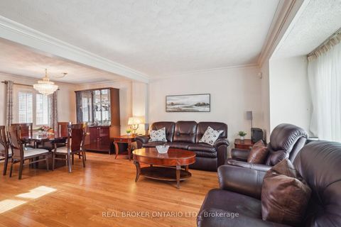 Photo 3 at 38 Riverview Heights, Humber Heights, Toronto