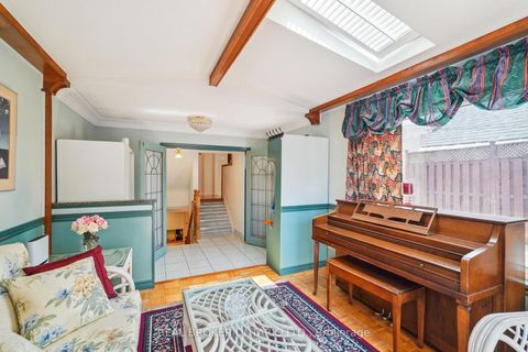 Photo 11 at 38 Riverview Heights, Humber Heights, Toronto