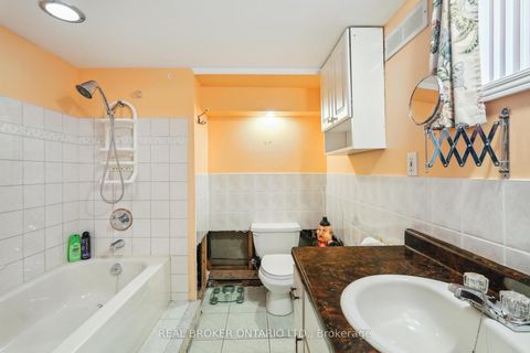 Photo 20 at 38 Riverview Heights, Humber Heights, Toronto