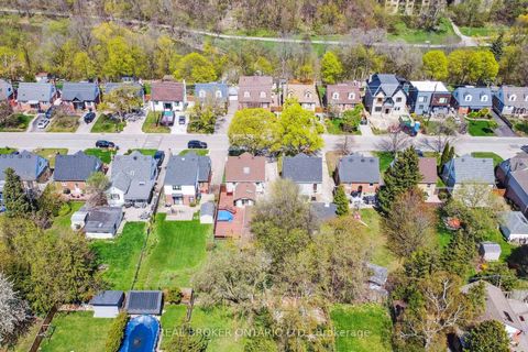 Photo 31 at 38 Riverview Heights, Humber Heights, Toronto