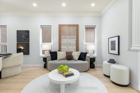 Photo 9 at 44 Hawkview Boulevard, Vellore Village, Vaughan