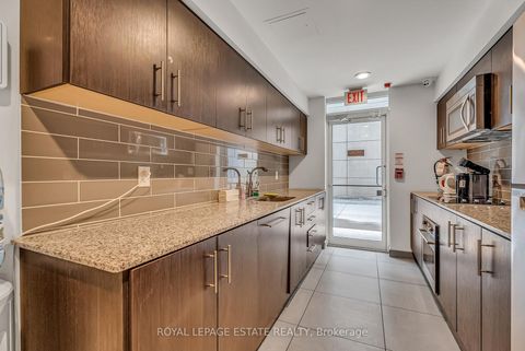 Photo 35 at 646 - 5 Hanna Avenue, Niagara, Toronto