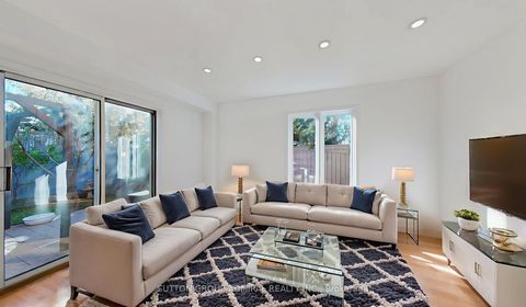 Photo 4 at 111 Kelso Crescent, Maple, Vaughan