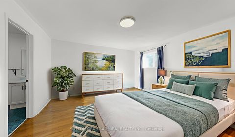 Photo 9 at 111 Kelso Crescent, Maple, Vaughan