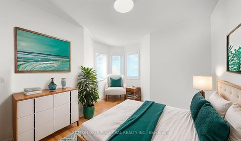 Photo 13 at 111 Kelso Crescent, Maple, Vaughan