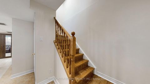 Photo 15 at 111 Kelso Crescent, Maple, Vaughan