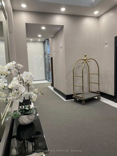 Photo 2 at 1501 - 21 Balmuto Street, Bay Street Corridor, Toronto