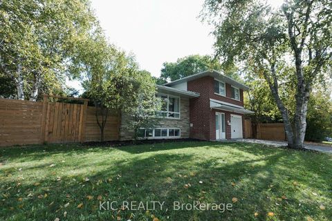 Photo 1 at 249 Tampico Road, Mill Pond, Richmond Hill