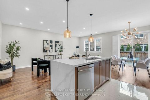 Photo 17 at 188 Beaveridge Avenue, GO Glenorchy, Oakville