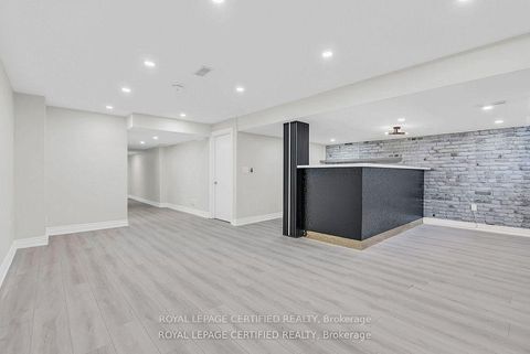 Photo 46 at 188 Beaveridge Avenue, GO Glenorchy, Oakville