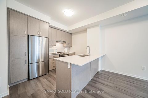 Photo 8 at 239 - 121 Honeycrisp Crescent, Vaughan Corporate Centre, Vaughan