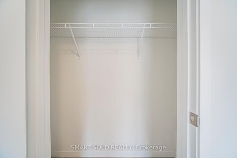 Photo 16 at 239 - 121 Honeycrisp Crescent, Vaughan Corporate Centre, Vaughan