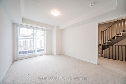 Photo 20 at 239 - 121 Honeycrisp Crescent, Vaughan Corporate Centre, Vaughan