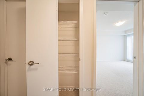 Photo 29 at 239 - 121 Honeycrisp Crescent, Vaughan Corporate Centre, Vaughan