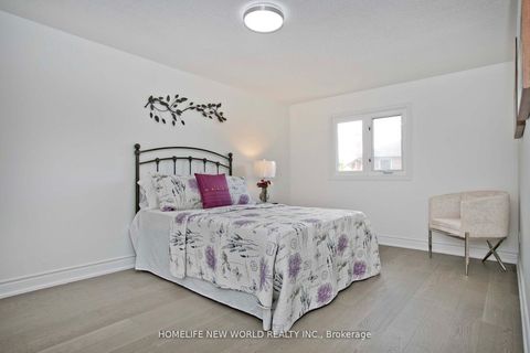 Photo 25 at 94 Weldrick Road E, Harding, Richmond Hill