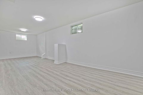 Photo 28 at 94 Weldrick Road E, Harding, Richmond Hill