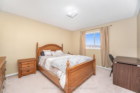 Photo 22 at 28 Condotti Drive, West Woodbridge, Vaughan