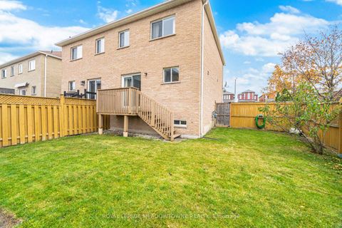 Photo 35 at 28 Condotti Drive, West Woodbridge, Vaughan