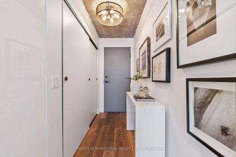 Photo 4 at 1011 - 152 St Patrick Street, Chinatown, Toronto