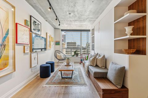 Photo 13 at 1011 - 152 St Patrick Street, Chinatown, Toronto