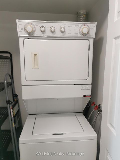 Photo 8 at 1502 - 15 Greenview Avenue, Newtonbrook West, Toronto