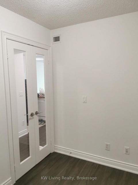 Photo 10 at 1502 - 15 Greenview Avenue, Newtonbrook West, Toronto