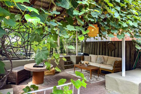 Photo 1 at 482 Mcroberts Avenue, Fairbank, Toronto