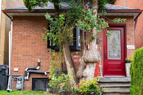 Photo 2 at 482 Mcroberts Avenue, Fairbank, Toronto