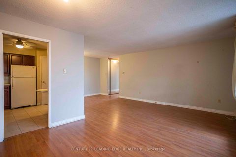 Photo 4 at 711 - 1338 York Mills Road, Donalda, Toronto