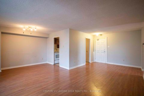 Photo 6 at 711 - 1338 York Mills Road, Donalda, Toronto