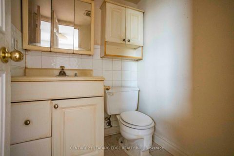 Photo 12 at 711 - 1338 York Mills Road, Donalda, Toronto