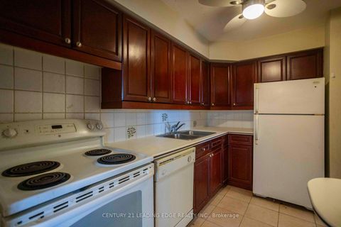 Photo 13 at 711 - 1338 York Mills Road, Donalda, Toronto