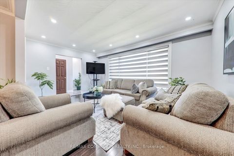 Photo 8 at 6 Barlow Road, Woburn, Toronto