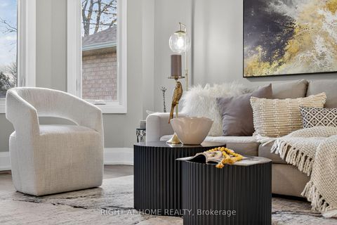 Photo 4 at 10 Closs Square, Aurora Village, Aurora