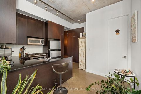 Photo 11 at 1011 - 23 Brant Street, Waterfront Communities C1, Toronto