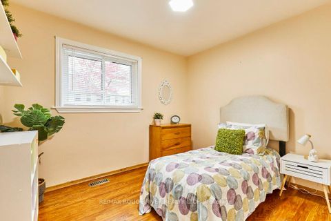 Photo 16 at 22 Northfield Road, Woburn, Toronto