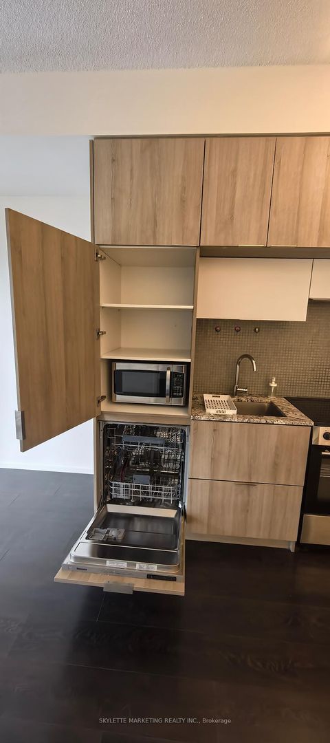 Photo 13 at 1503 - 159 Dundas Street E, Yonge Corridor, Toronto