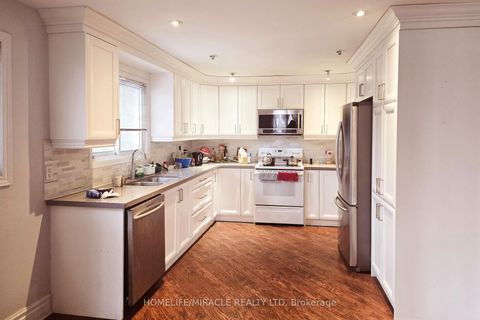 Photo 1 at 115 Codsell Avenue, Bathurst Manor, Toronto