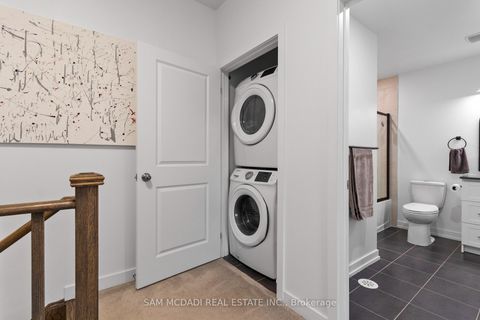 Photo 14 at 21 Hearne Street, Vaughan Grove, Vaughan