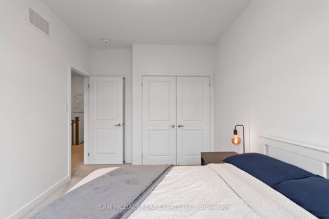 Photo 17 at 21 Hearne Street, Vaughan Grove, Vaughan