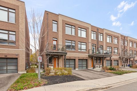 Photo 21 at 21 Hearne Street, Vaughan Grove, Vaughan