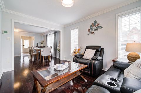 Photo 9 at 404 Kittridge Road, WC Wedgewood Creek, Oakville