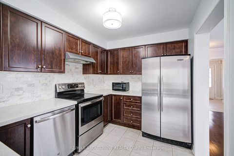 Photo 15 at 404 Kittridge Road, WC Wedgewood Creek, Oakville