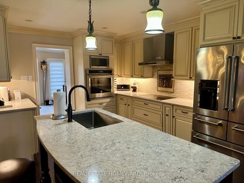 Photo 1 at 18 Wyndcliff Crescent, Victoria Village, Toronto