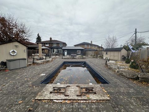 Photo 30 at 18 Wyndcliff Crescent, Victoria Village, Toronto